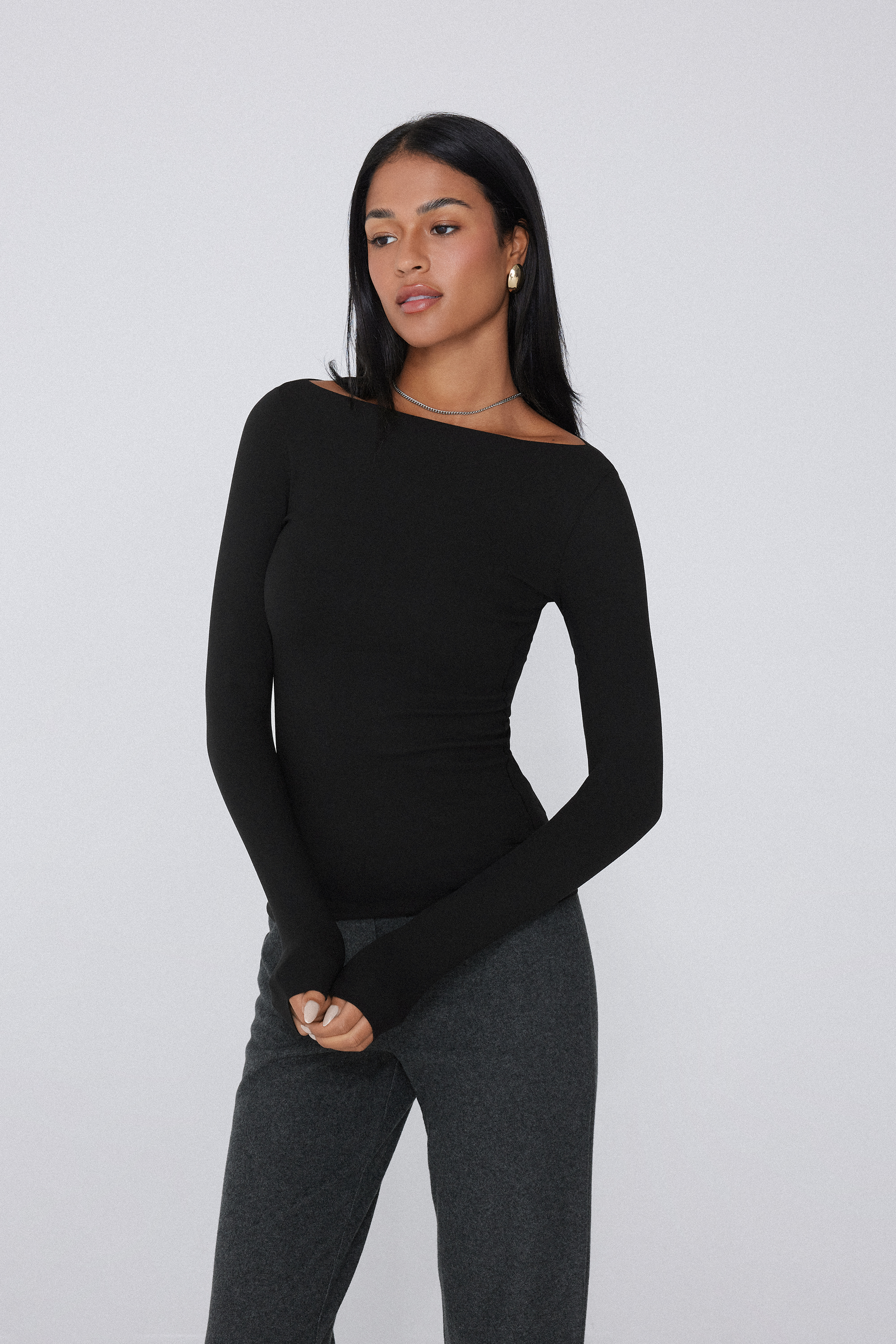 Лонгслив Invisible Therm с Вырезом Бато, цвет Nero Tezenis